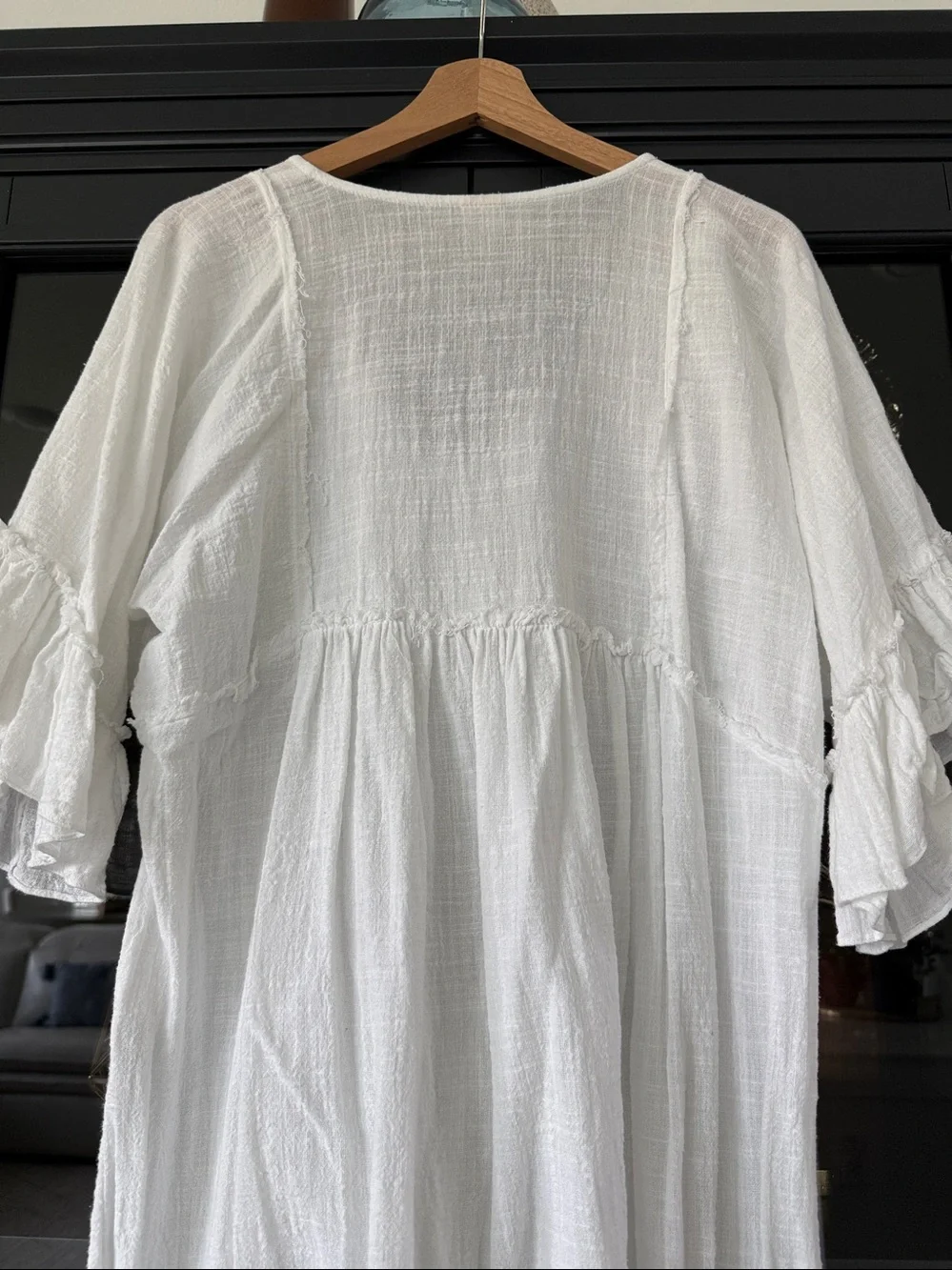 ROVE White Gauze Ruffle V-Neck Dress - Picture 6 of 8